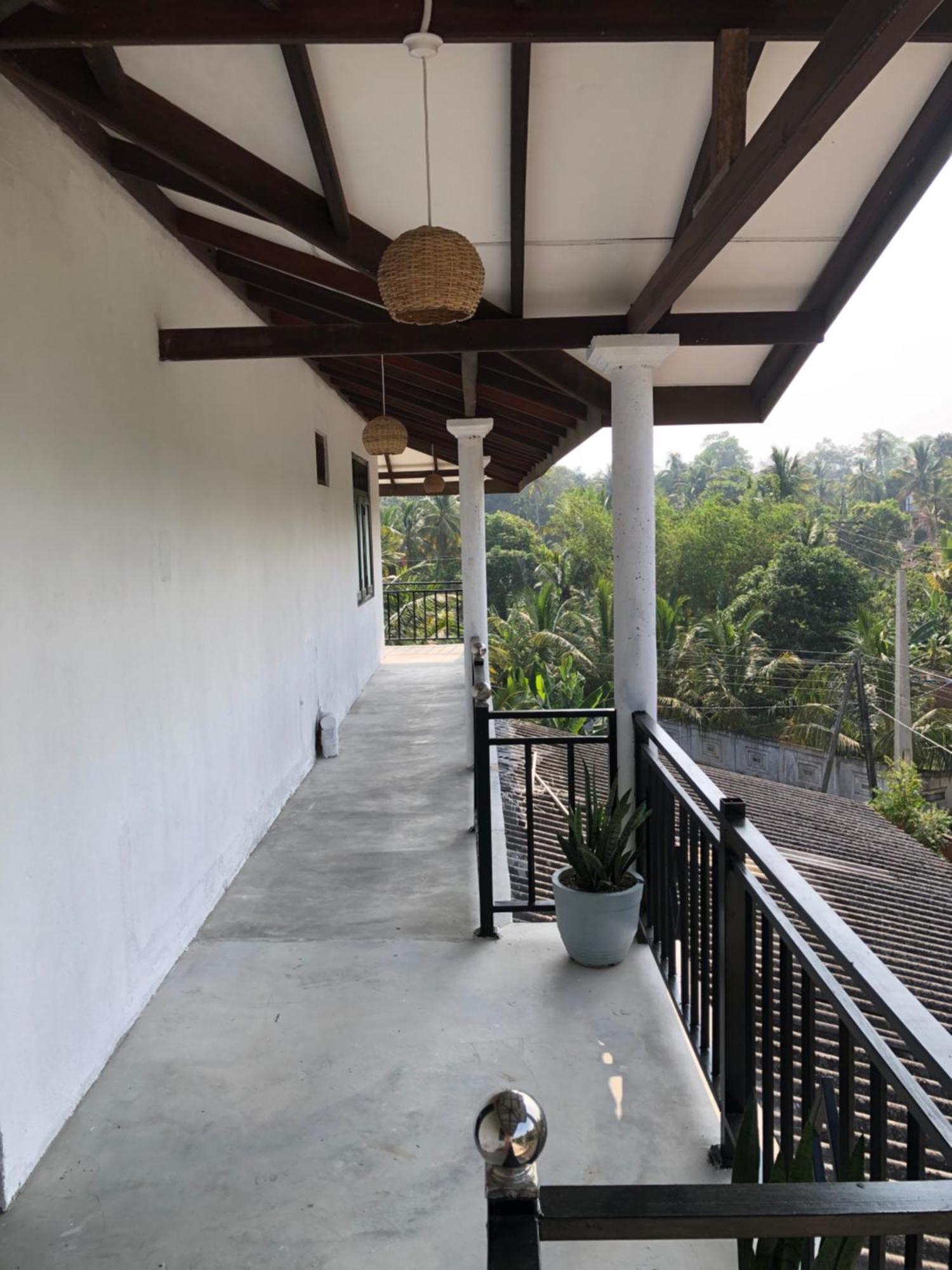 One Bhakthi Hotell Ahangama Exteriör bild